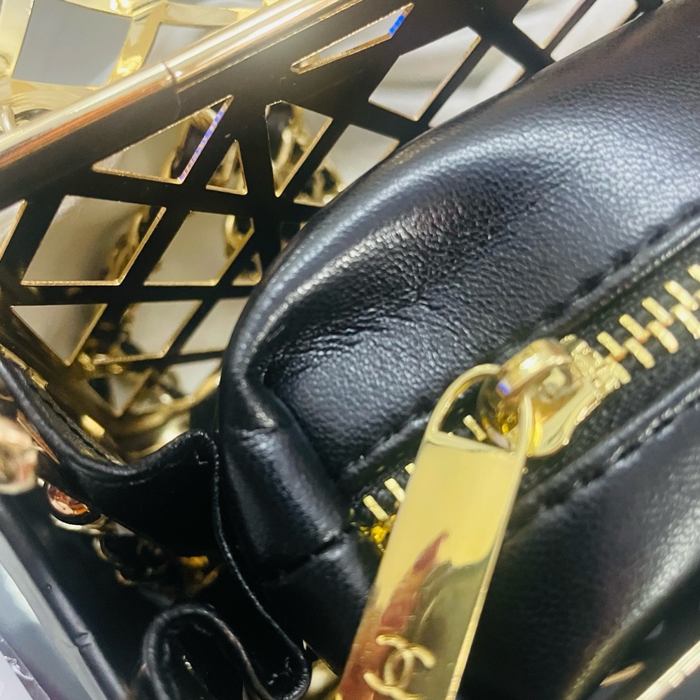 🖤💛 Chanel Black and Gold metal cage Crossbody Bag - Picture 13 of 15